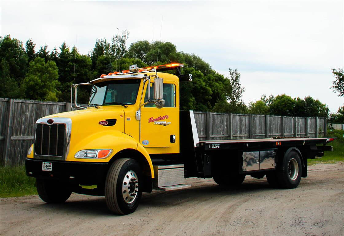 2008 Peterbilt Tilt & Load Single Axle - Unit 26